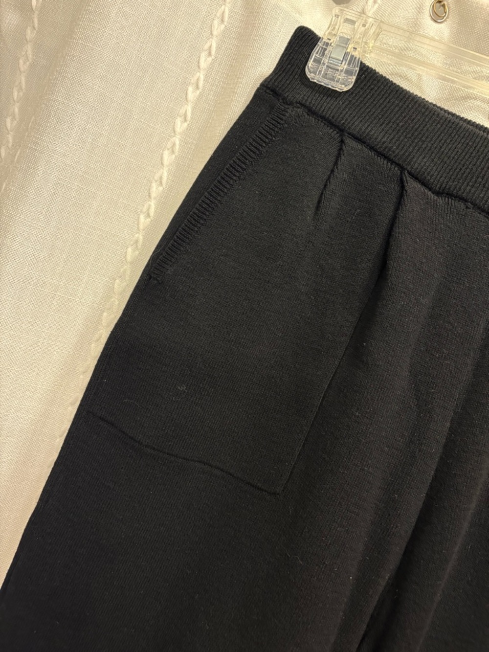 *NWOT* Relaxed Knit Lounge Jogger Pants - Picture 4 of 5
